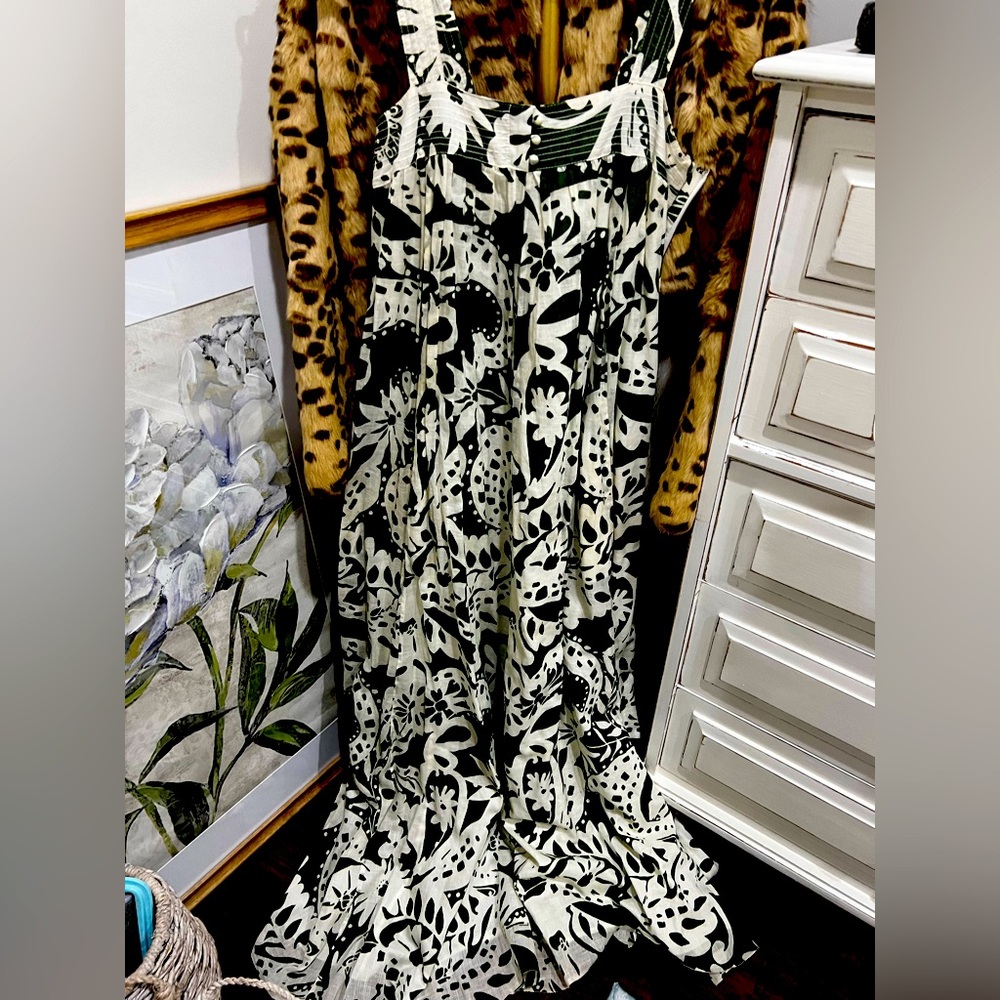 Beautiful Vintage JCrew. Lined. Perfect condition size 0